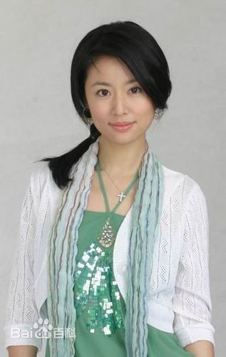 最新林心如(Ruby Lin)在《巴黎恋歌》于蔓芝中的图集