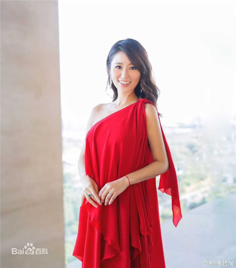 林心如(Ruby Lin)20160909芭莎明星慈善夜性感图片壁纸
