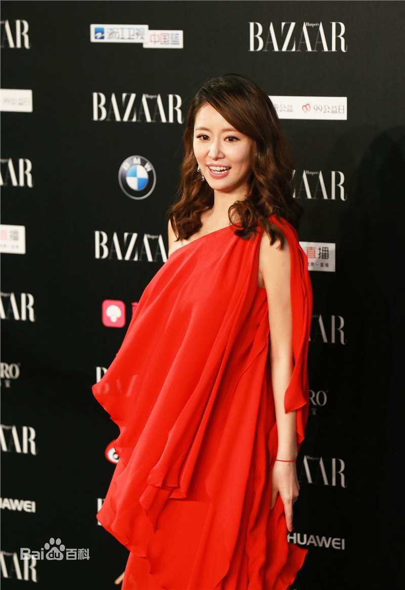 林心如(Ruby Lin)20160909芭莎明星慈善夜性感图片壁纸