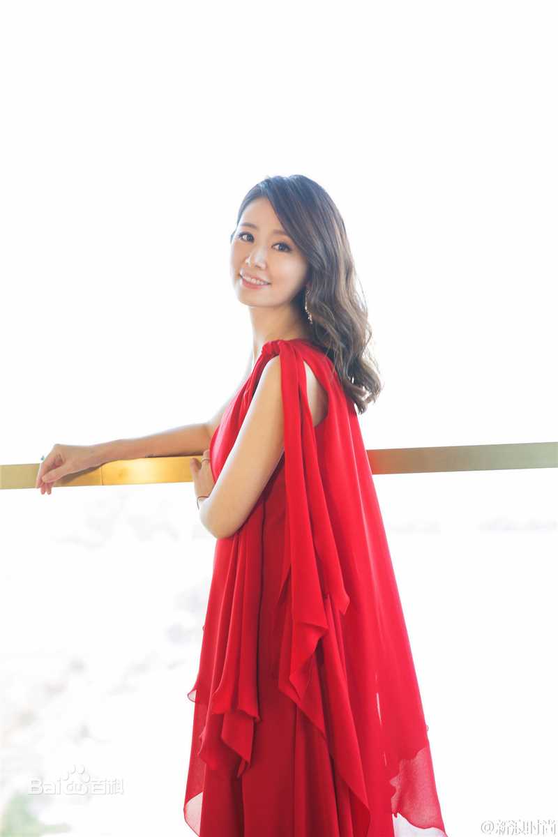 林心如(Ruby Lin)20160909芭莎明星慈善夜性感图片壁纸