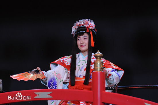 高清仲间由纪惠(仲間由紀恵、なかま ゆきえ)在《圈套》饰 山田奈绪子中的图集