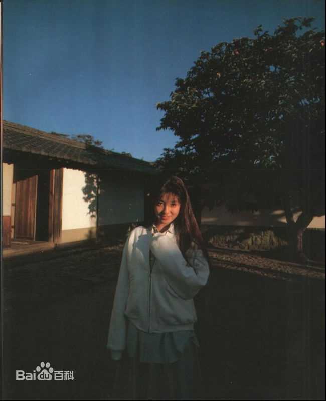 宫泽理惠(宫沢りえ、Rie Miyazawa)Pour Amitie，1989图片图集