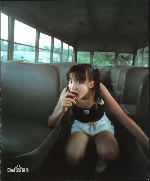 宫泽理惠(宫沢りえ、Rie Miyazawa)Pour Amitie，1989图片图集