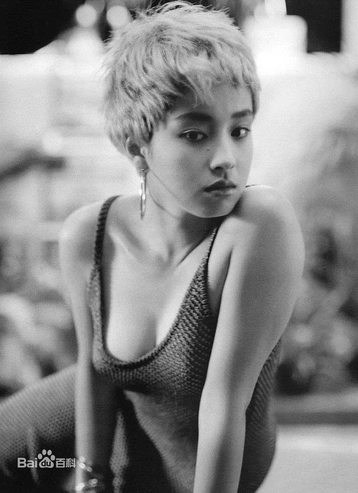 宫泽理惠(宫沢りえ、Rie Miyazawa)Sant Fe，1991壁纸壁纸