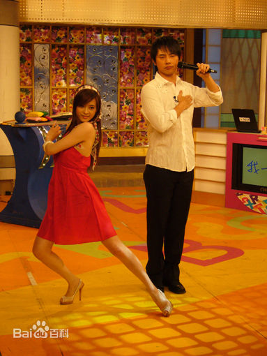 刘真(Serina Liu)舞台风采性感图片图集