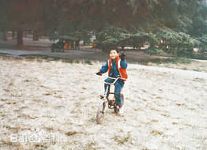 苏醒(Allen Su)早年相片性感图片壁纸