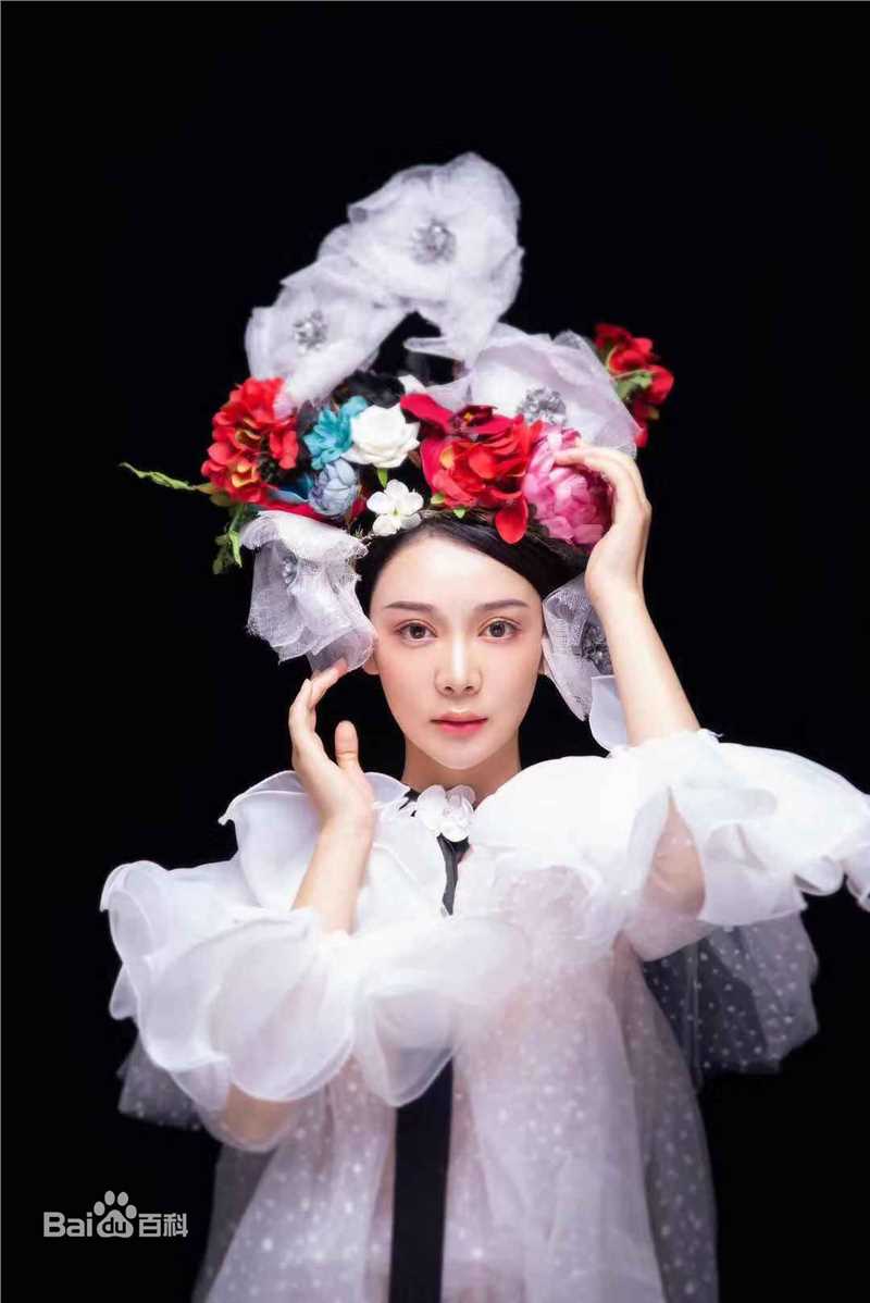 郝泽嘉最新图集