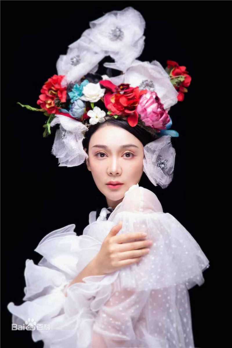 郝泽嘉最新图集