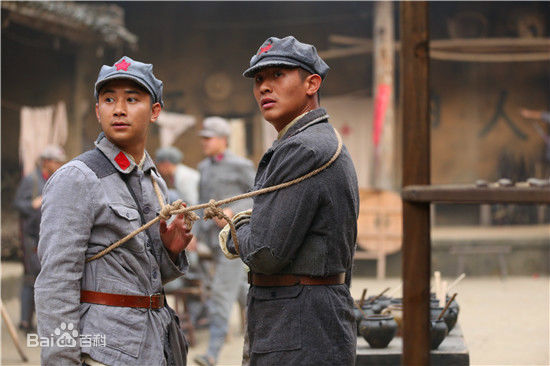 张殿伦十送红军素颜照壁纸