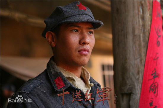 张殿伦十送红军素颜照壁纸