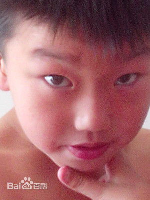 最新谭景月性感图片