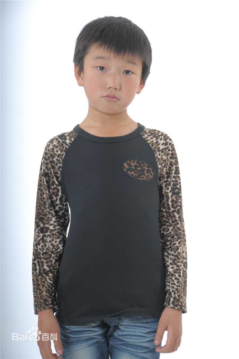 最新谭景月性感图片