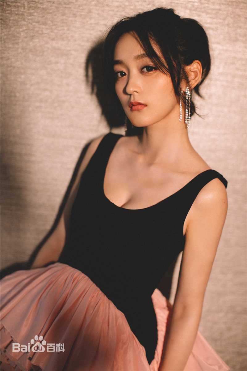 何泓姗(Viva)时尚活动素颜照相册