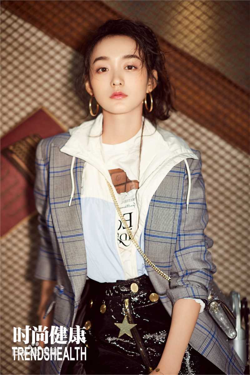 何泓姗(Viva)生活照前后照片