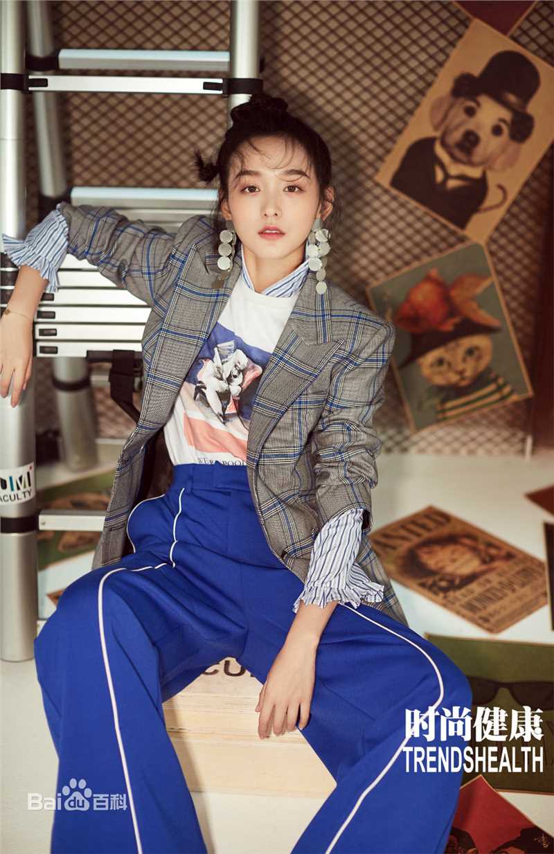 何泓姗(Viva)生活照前后照片