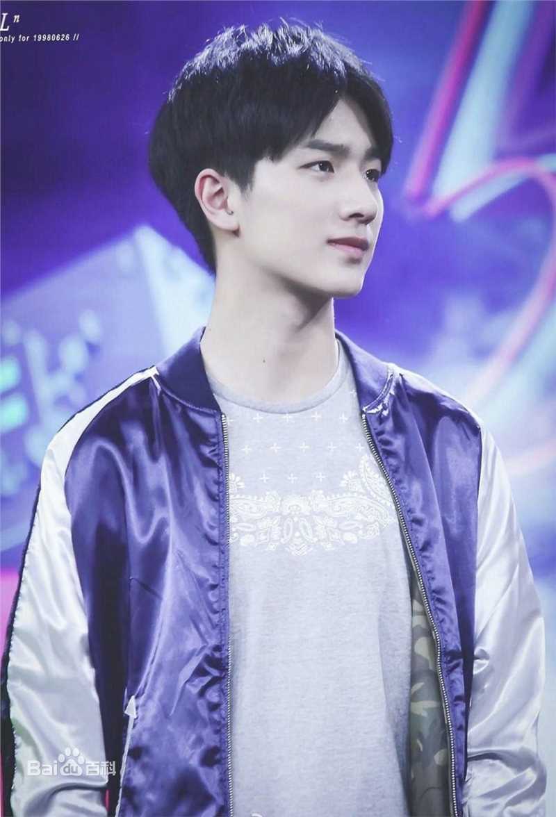 李宏毅活动照图片图册