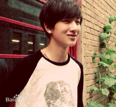 李宏毅活动照图片图册