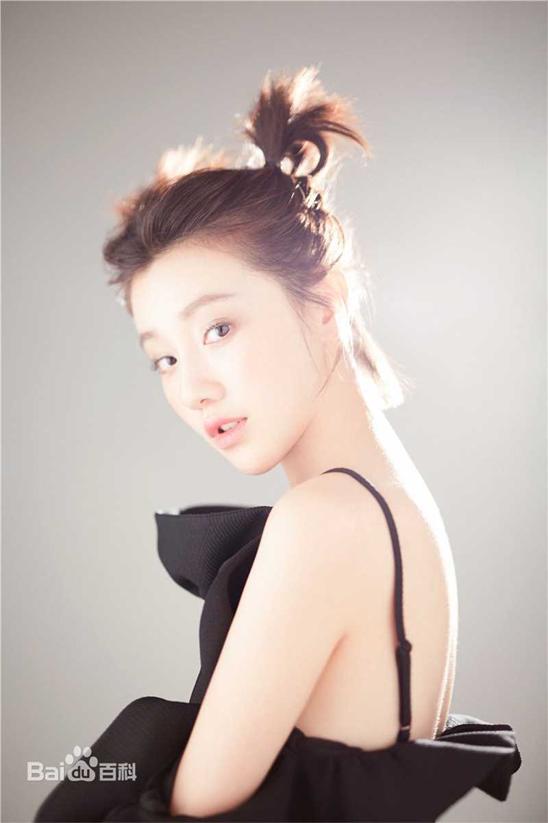 王鹤润(Rain)我们的街拍时刻图片图册