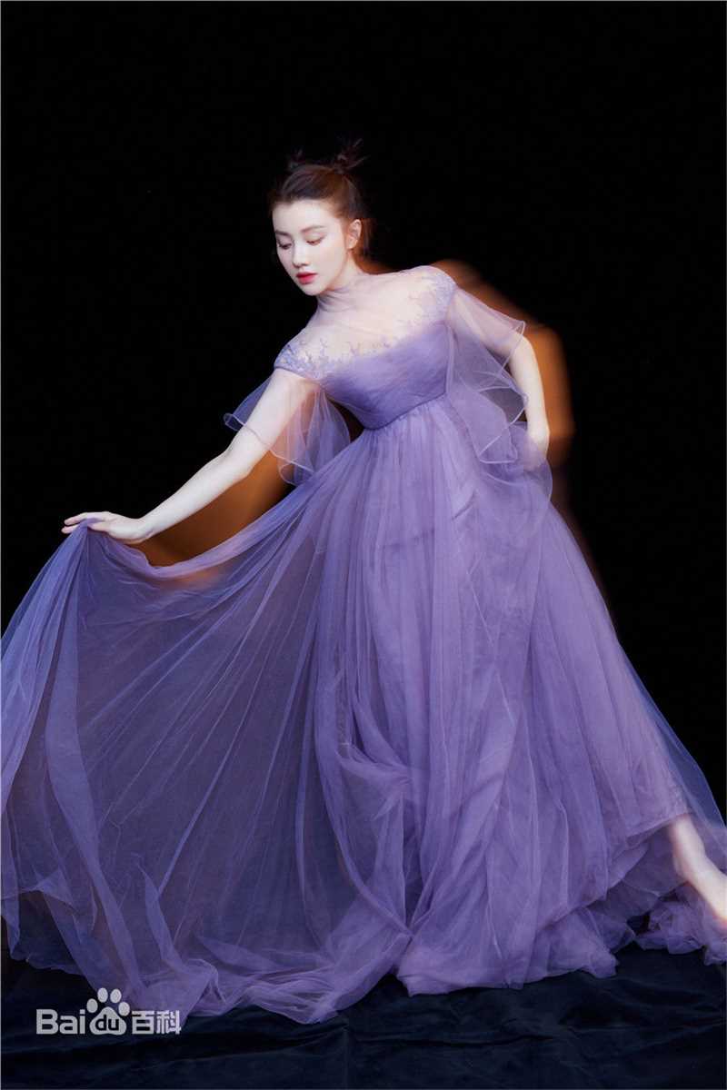 王鹤润(Rain)我们的街拍时刻图片图册