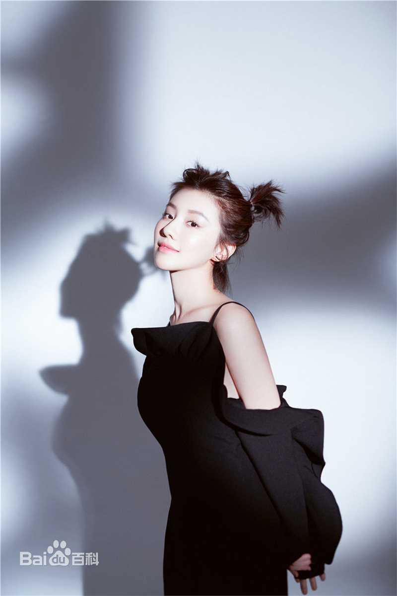 王鹤润(Rain)我们的街拍时刻图片图册