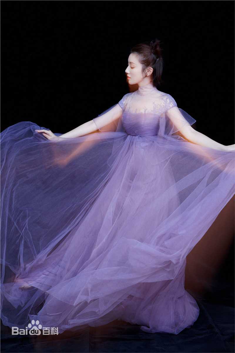 王鹤润(Rain)我们的街拍时刻图片图册