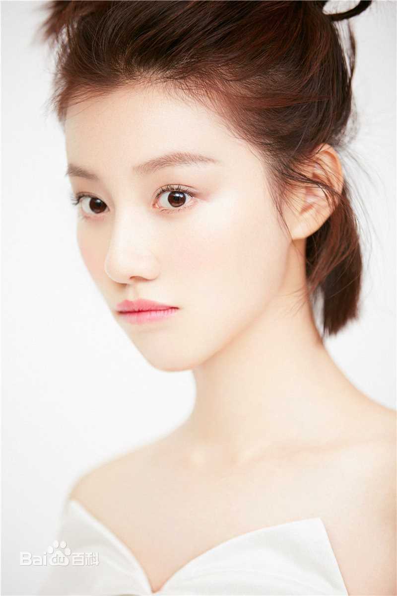 王鹤润(Rain)我们的街拍时刻图片图册