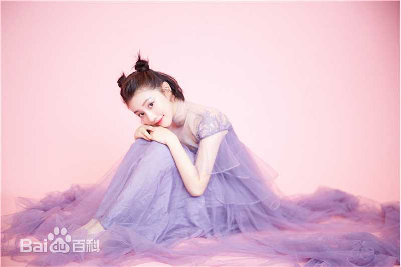 王鹤润(Rain)我们的街拍时刻图片图册