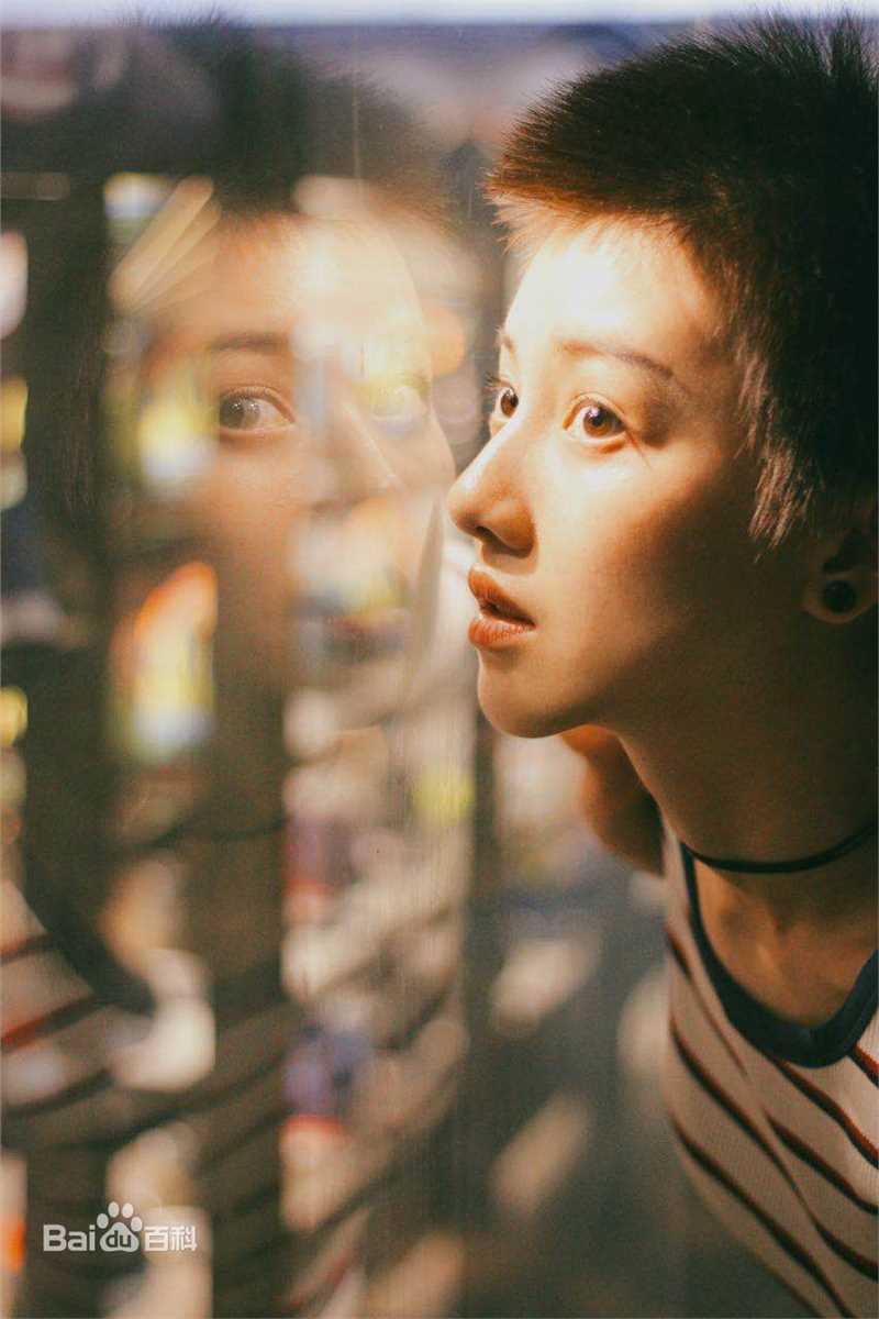 王鹤润(Rain)精选重庆森林风格图册