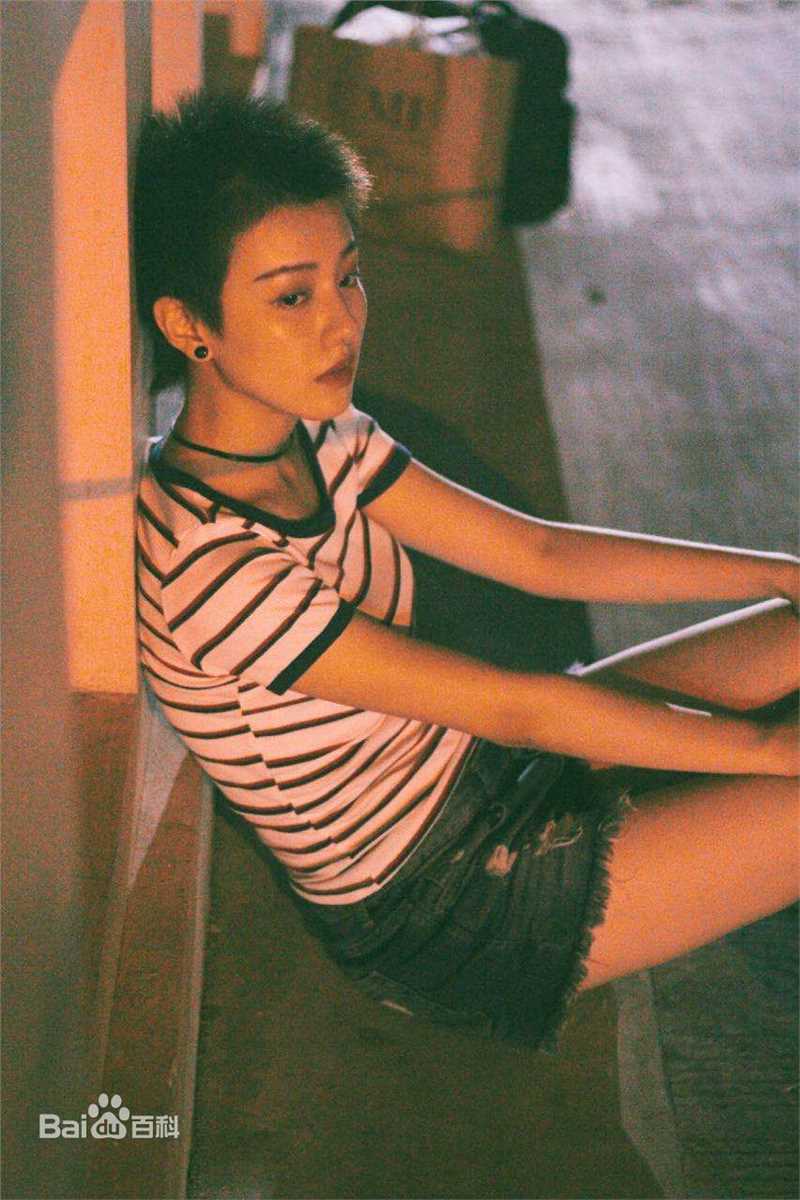 王鹤润(Rain)精选重庆森林风格图册