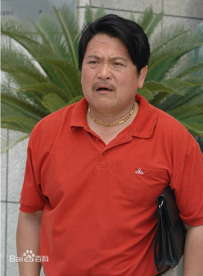 马光泽在《幸福追击》饰演严小峥最新剧照