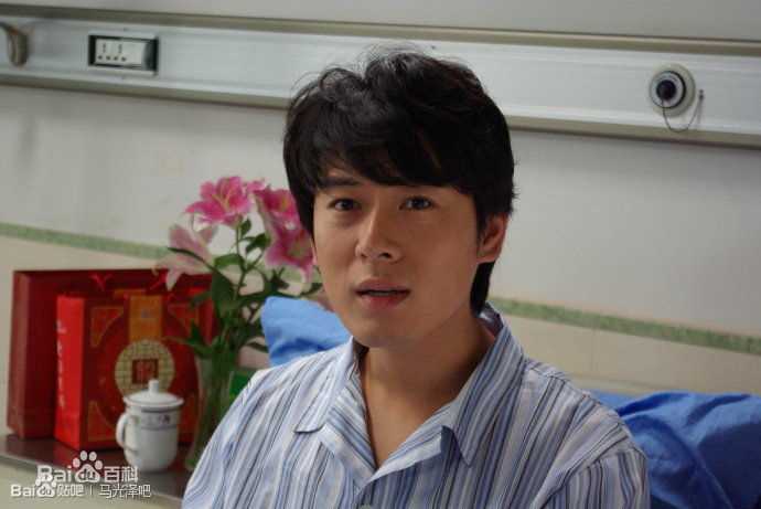 马光泽在《喜临门》饰演罗晓飞剧照