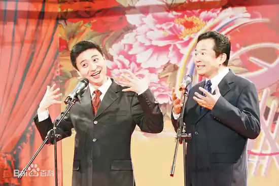 周炜演出照性感图片图集