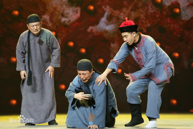 周炜第十届全军文艺汇演演出照前后照片