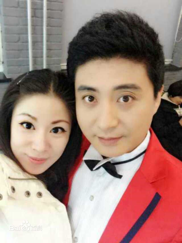 周炜高明婷图册