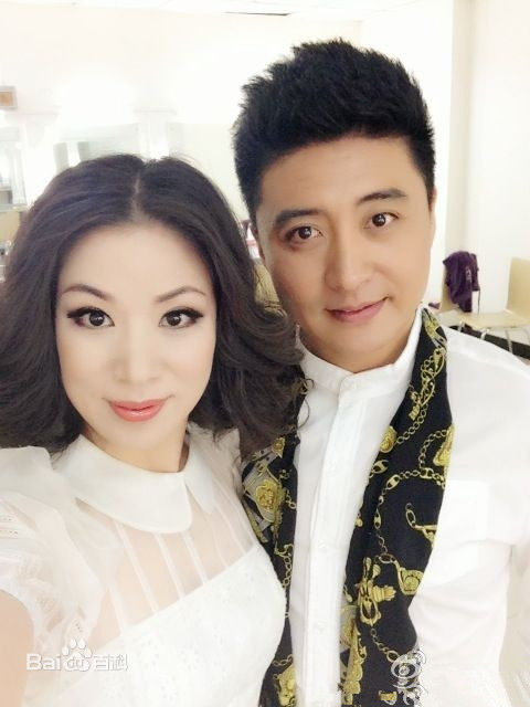 周炜高明婷图册