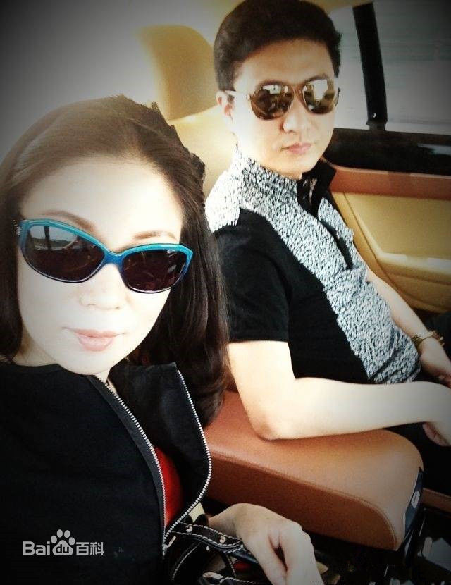 周炜高明婷图册