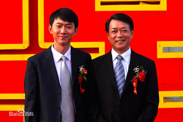 迟志强生死依托花絮图册