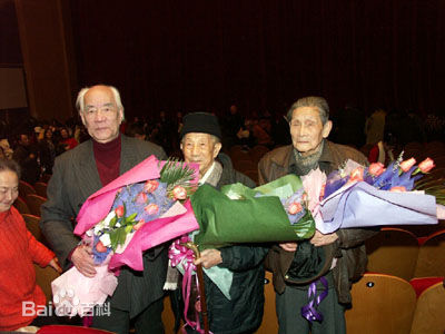 汤晓丹晚年影视界活动生活照相册