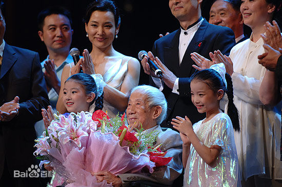 汤晓丹晚年影视界活动生活照相册