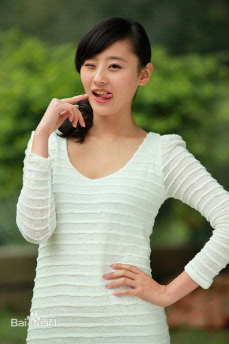 关雪盈最新壁纸