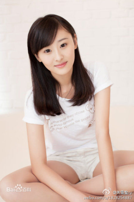 关雪盈最新壁纸