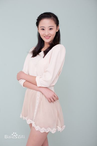 关雪盈最新壁纸