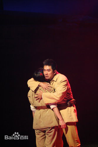 最优质刘鉴在话剧《我在天堂等你》饰欧战军中的