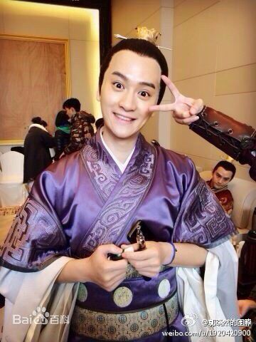 郭晓然出席活动前后照片