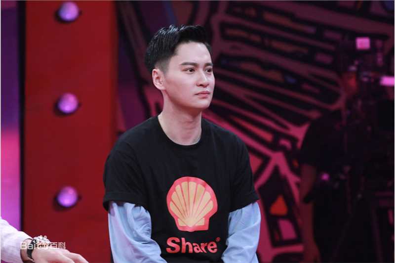 郭晓然综艺节目素颜照相册