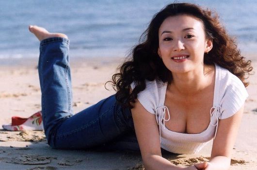 高清池华琼图片