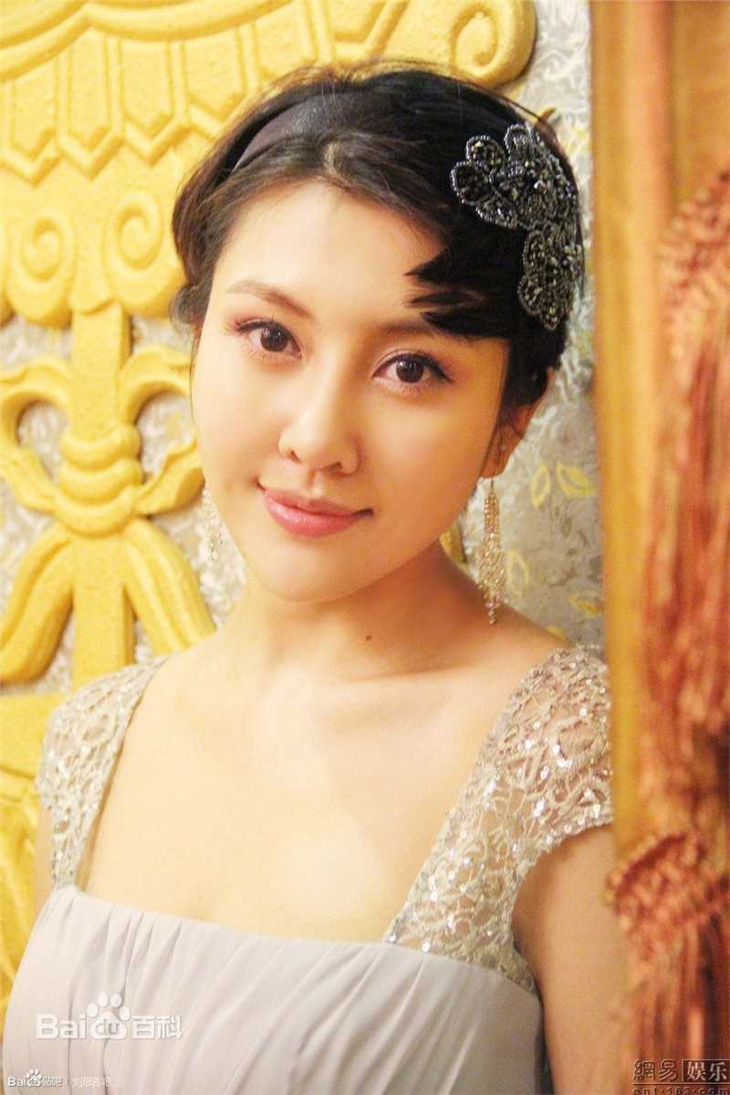 刘思言慈善壁纸壁纸