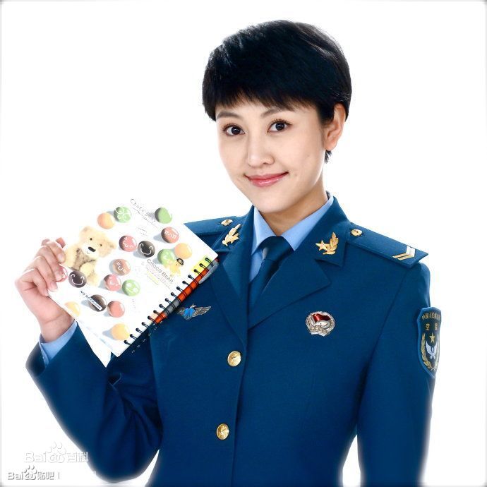 刘思言卫生队的故事-亚男性感图片图集