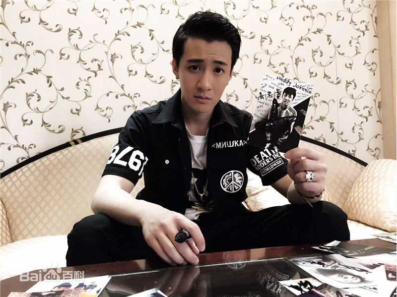 盛冠森生活及微博照片生活照