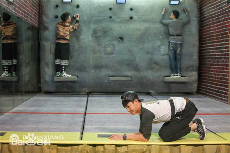 盛冠森综艺节目素颜照相册